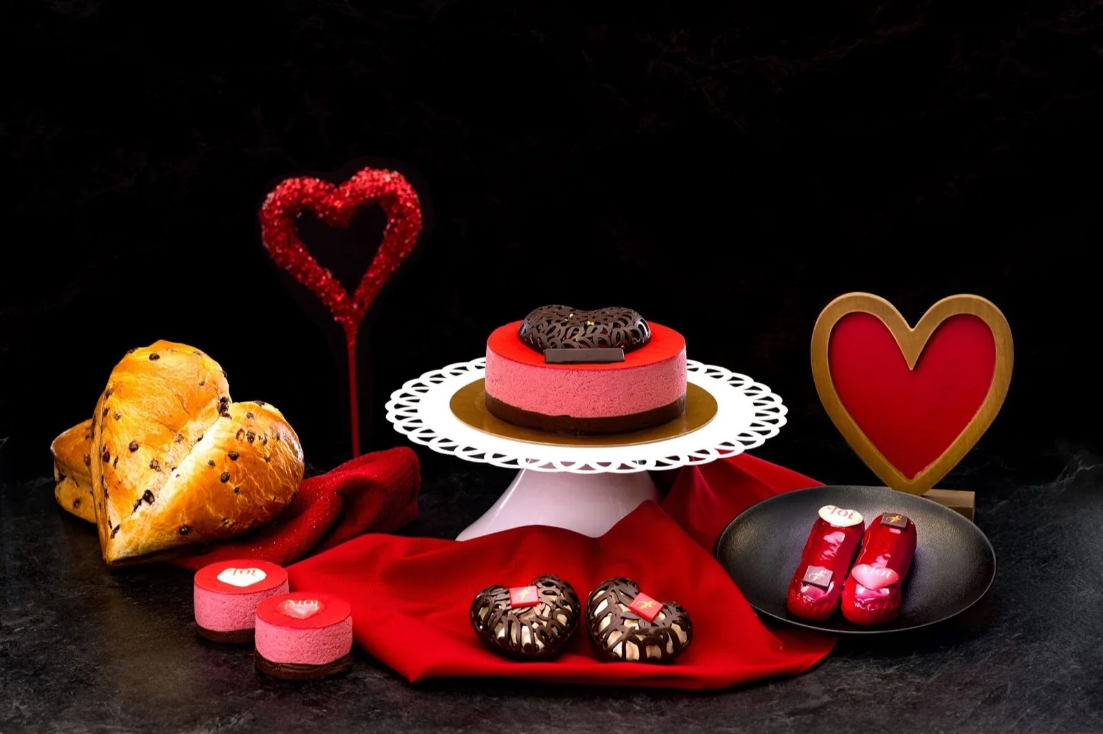 11 Valentine’s Day marketing ideas to win hearts and orders